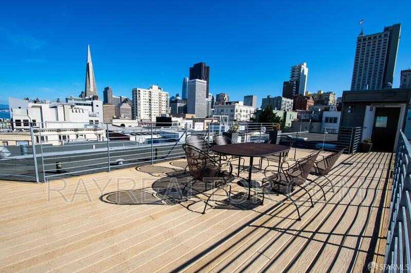 939 JACKSON ST