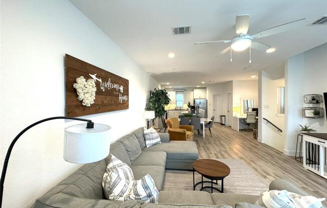 385 N CTR CIR