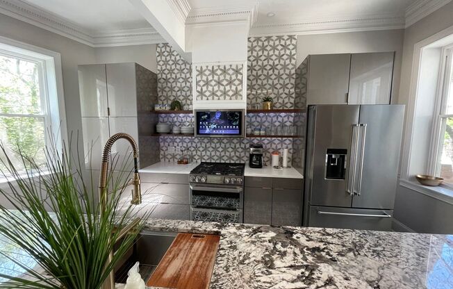 3 beds, 3 baths, $4,195, Unit Unit # 5