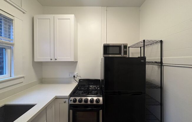Studio, 1 bath, 335 sqft, $1,345, Unit Unit 308