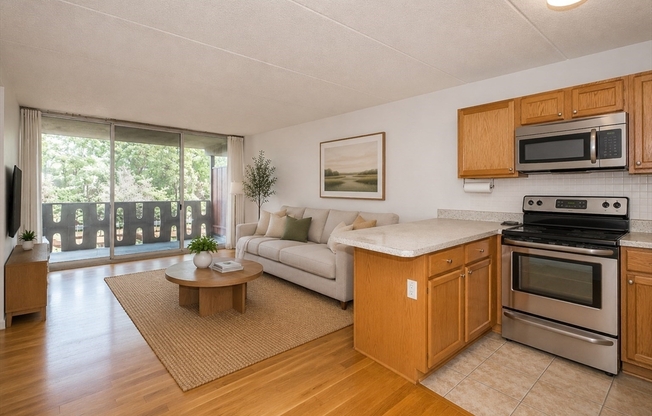 1 bed, 1 bath, 606 sqft, $2,250, Unit 222