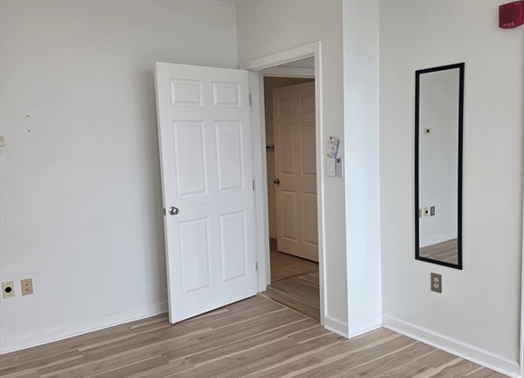 1 bed, 1 bath, 750 sqft, $4,000, Unit 2205