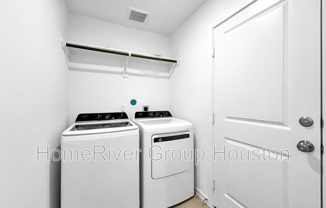 5823 STANDPIPER LOOP