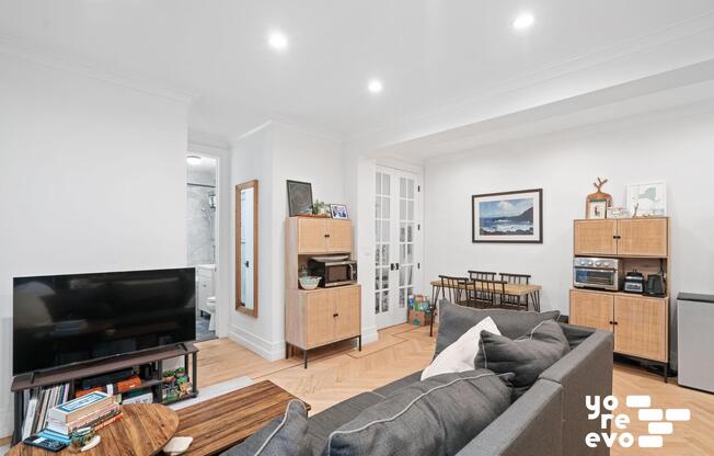 24 51 38 ST