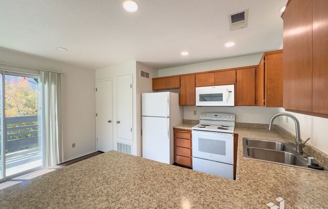 1 bed, 1 bath, 669 sqft, $1,425, Unit 52