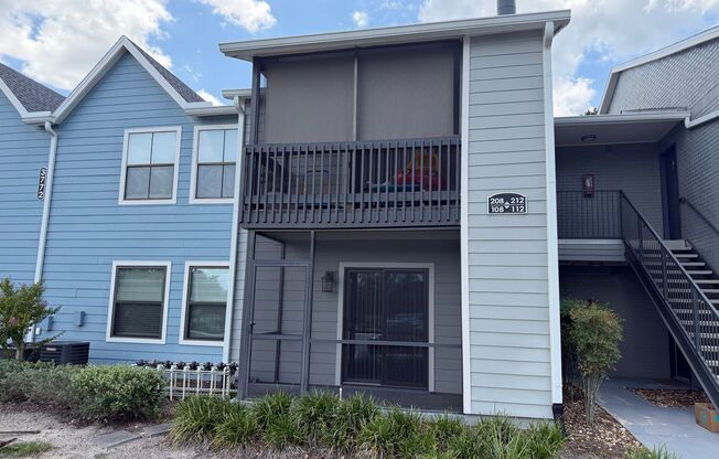 ** Move in Special $500 off your first months rent** FABULOUS 2 Bedroom/1 Bath Condo!!