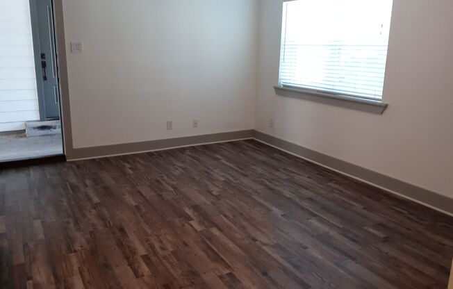 2 beds, 2 baths, $1,695, Unit # 209