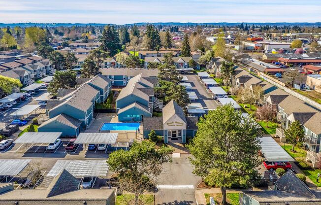 BROOK HOLLOW APARTMENTS