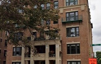 452 Park Dr