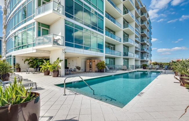 2 beds, 2 baths, $2,995, Unit Unit 621