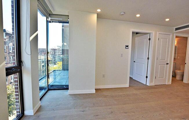 1 bed, 1 bath, 565 sqft, $3,154, Unit 6D