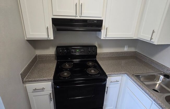 2 beds, 1 bath, 850 sqft, $1,120, Unit Apt. 312