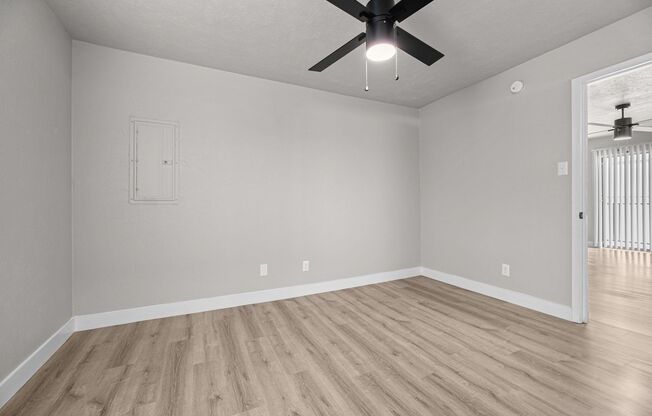 1 bed, 1 bath, 495 sqft, $1,275, Unit 116