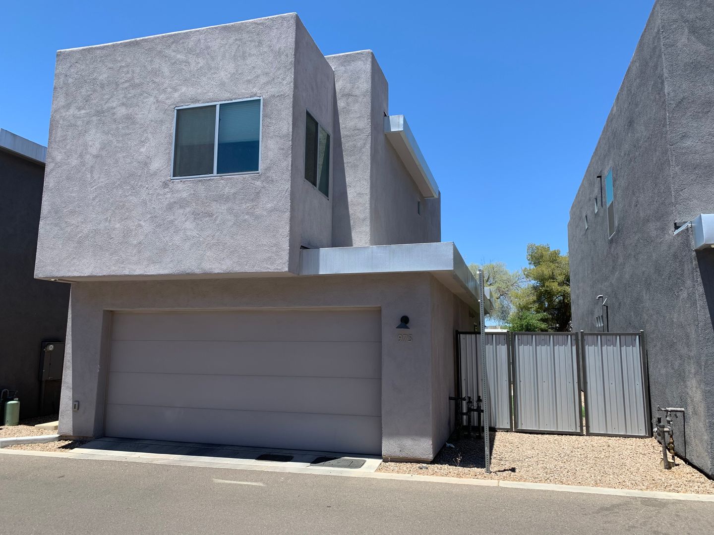 2 bedroom 3 bath
