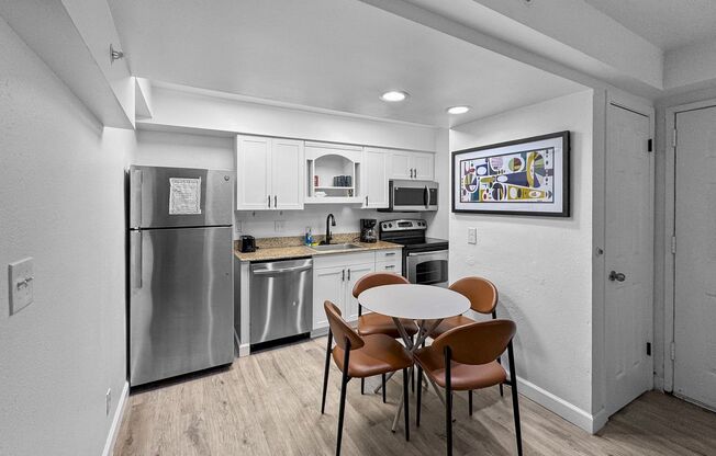 Studio, 1 bath, 500 sqft, $1,880, Unit BLDG 1036 - APT 103