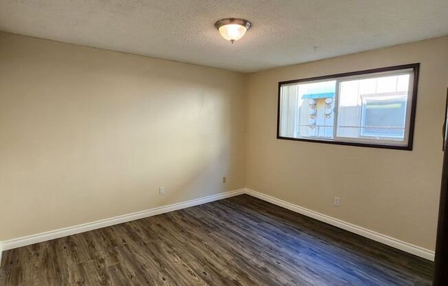 2 beds, 1 bath, 725 sqft, $1,195, Unit #1