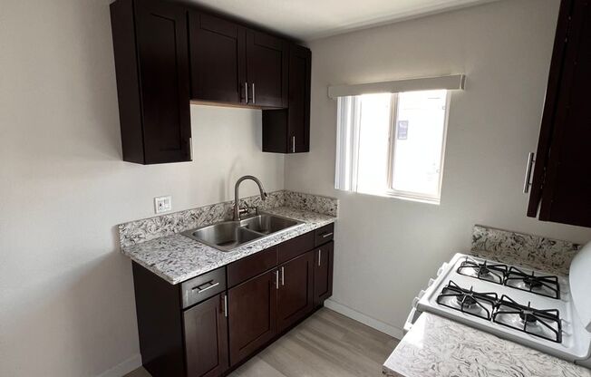 Studio, 1 bath, 325 sqft, $1,700, Unit 2233-07