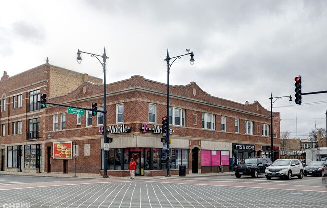 4001 Montrose