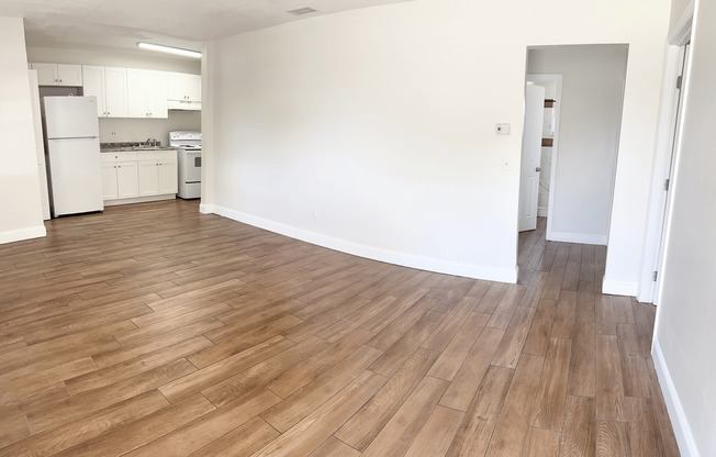 NEWLY RENOVATED SINGLE LEVEL 3 BEDROOM UNITS ON A QUIET STREET