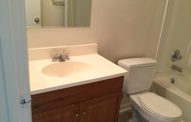 2 beds, 1 bath, $1,375, Unit 2218ps