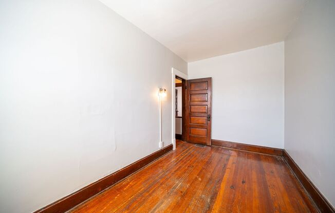 2 beds, 1 bath, $1,495