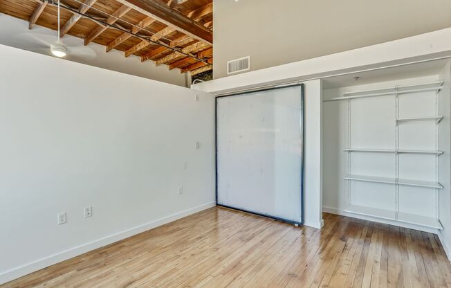 1 bed, 1 bath, 624 sqft, $950, Unit Loft K