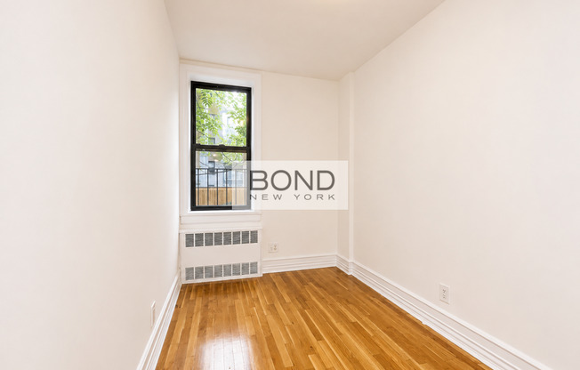 338 E 70th Street