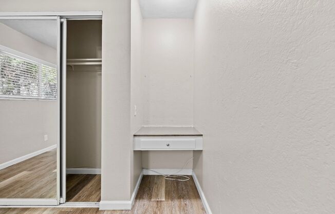 1 bed, 1 bath, 600 sqft, $1,750, Unit 12