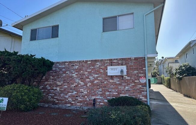 3820 Maybelle Ave