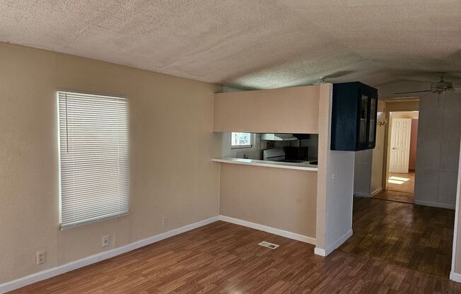 2 beds, 2 baths, $1,200