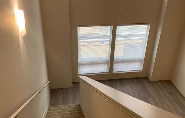 Studio, 1 bath, 430 sqft, $1,800, Unit 418