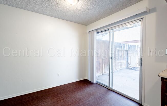 2 beds, 1 bath, 800 sqft, $1,395, Unit 4