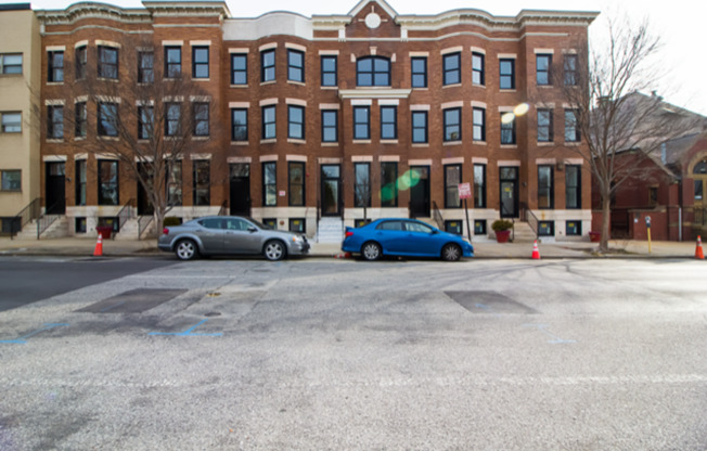 2527 Saint Paul St