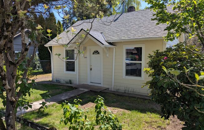 Cozy Single Level Home in Keizer ~ Marks 840