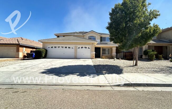 5 Bedroom, 3.5 Bathroom Victorville Home with a loft!