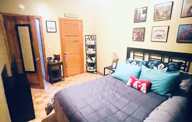 608 E 2 ST