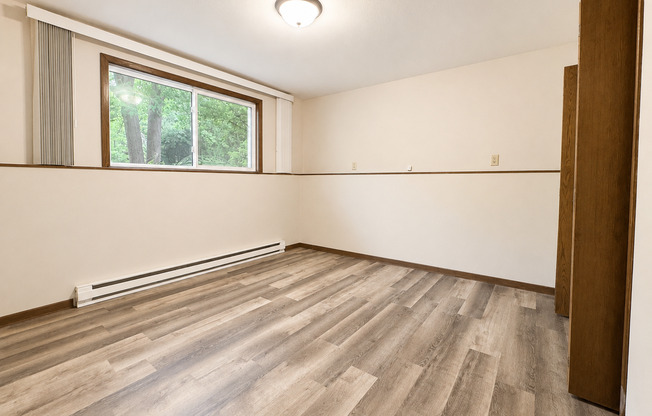 3513-3515 Hallie Lane