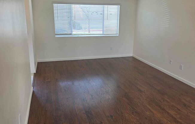 3 bed/2 bath townhouse near Mesa College and USD