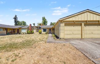 2519 2521 HYDE CT SE