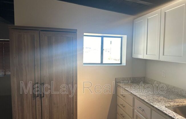 3 beds, 2 baths, 1,740 sqft, $2,200