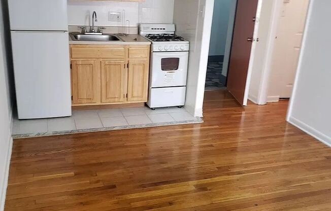 Studio, 1 bath, 518 sqft, $1,850, Unit 102