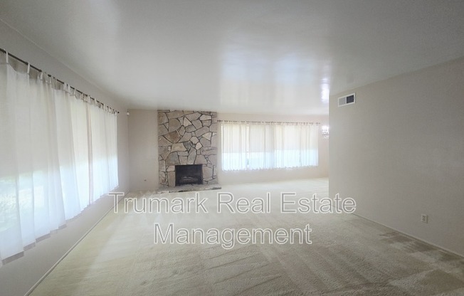 3933 KAREN LYNN DR