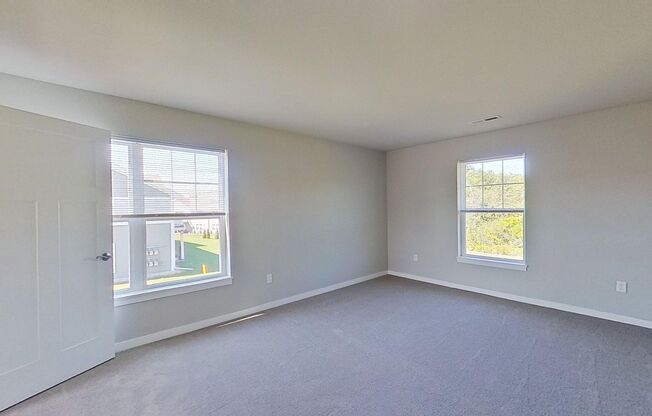 3 beds, 2 baths, $2,085, Unit 58