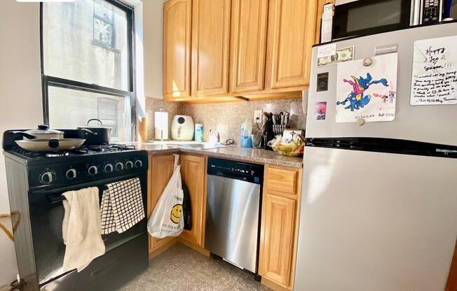 508 W 136 ST