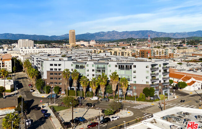 2 beds, 1.8 baths, 1,240 sqft, $3,700, Unit 240