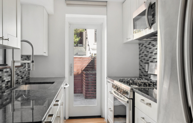 333 W 87 ST