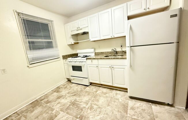 Elton Gardens - Elton1010-A