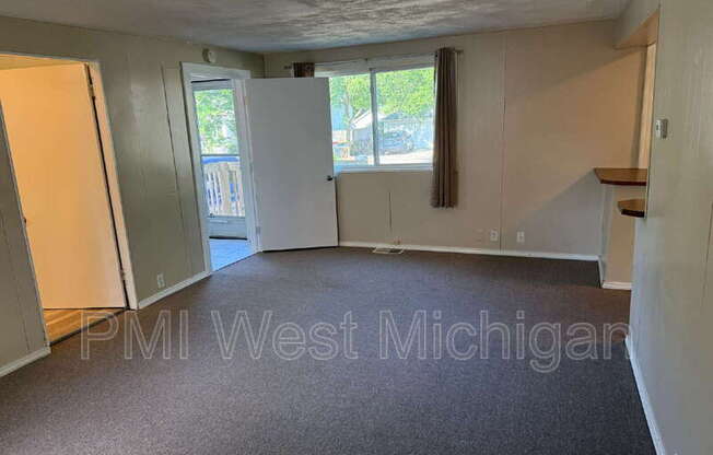 538 SPENCER ST NE