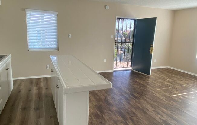 1 bed, 1 bath, 600 sqft, $1,750