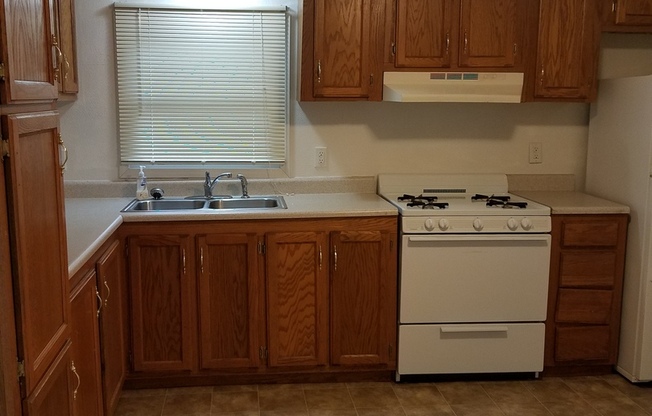 1 bed, 1 bath, $875